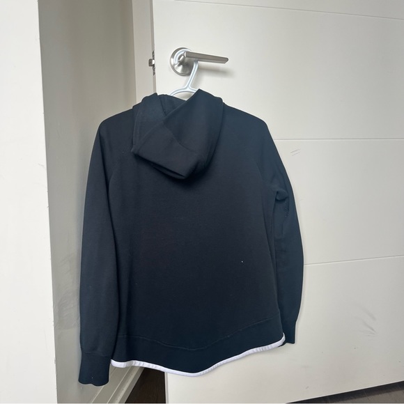 Nike Sportswear with Zipper and Hoodie - Picture 3 of 3